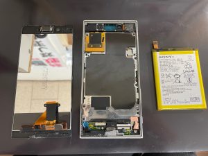 【Xperia XZ】バッテリー交換修理実績(成田店)