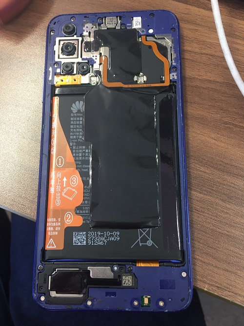 HUAWEI nova5T】画面修理 (町田店) - Android・iPhone・スマホ修理なら ...