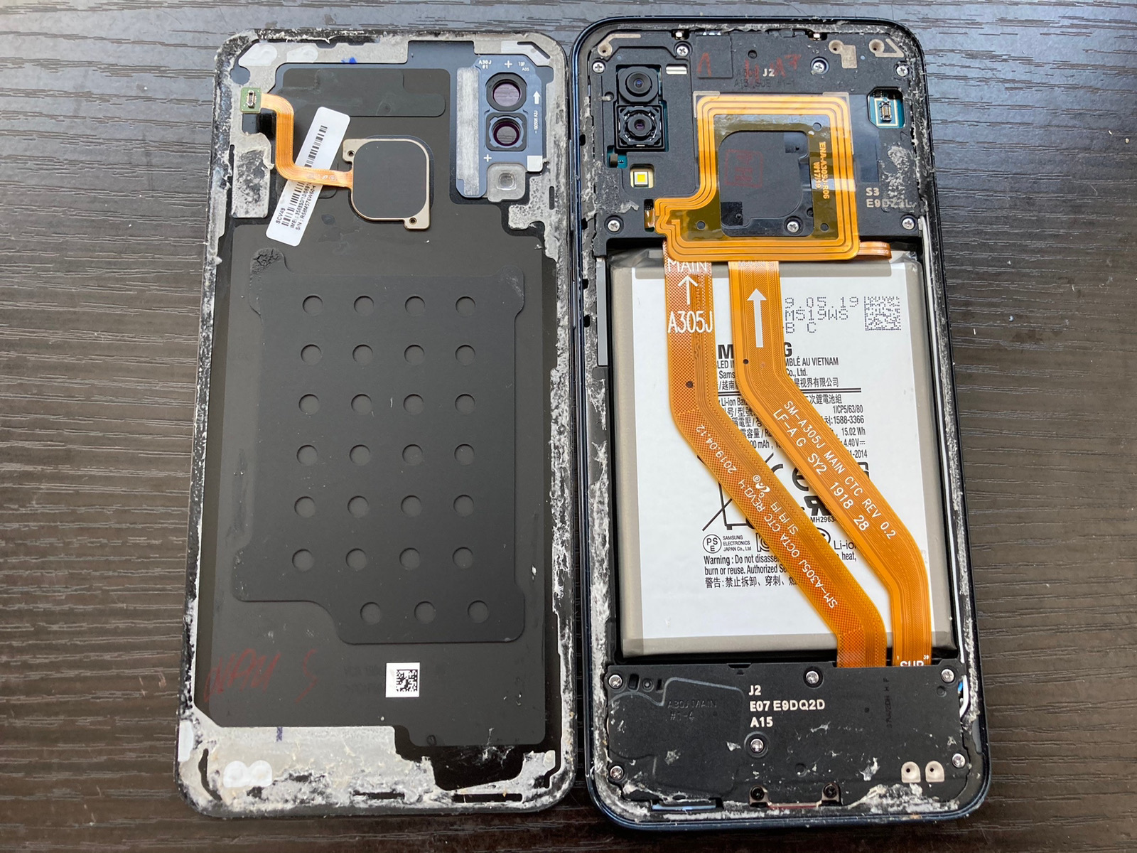Galaxy A30 減りが早くなってしまったバッテリーの交換修理実績 新宿店 Android スマホ修理ならスマホソニック 全国対応