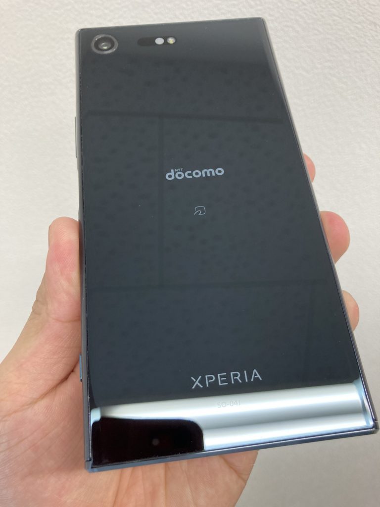 Xperia XZ Premium　バッテリー交換　新宿