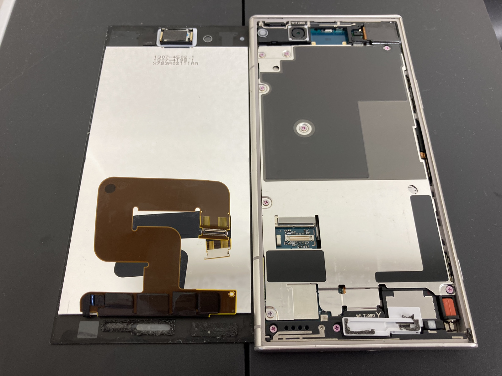 売り切れ SONY Xperia XZ3 画面交換修理 -滋賀- 東京・大阪・滋賀の