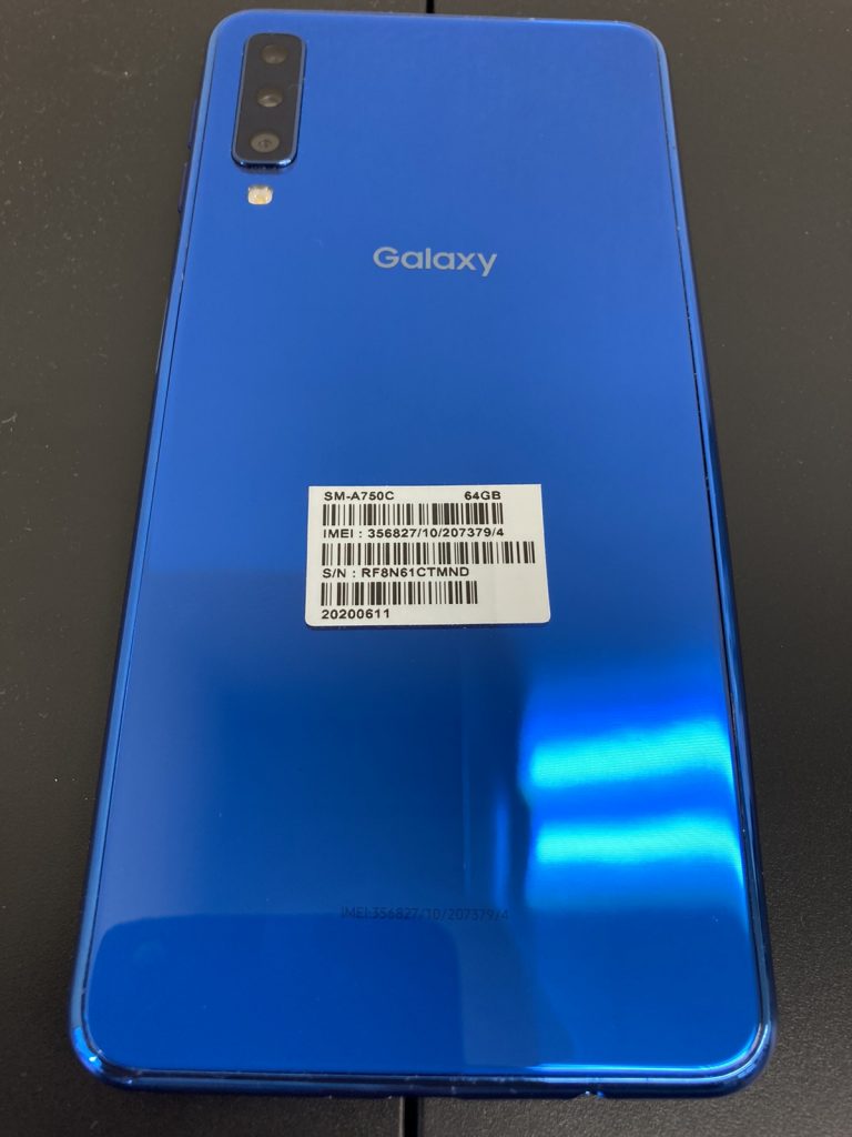 Galaxy A7　バッテリー交換　修理　新宿