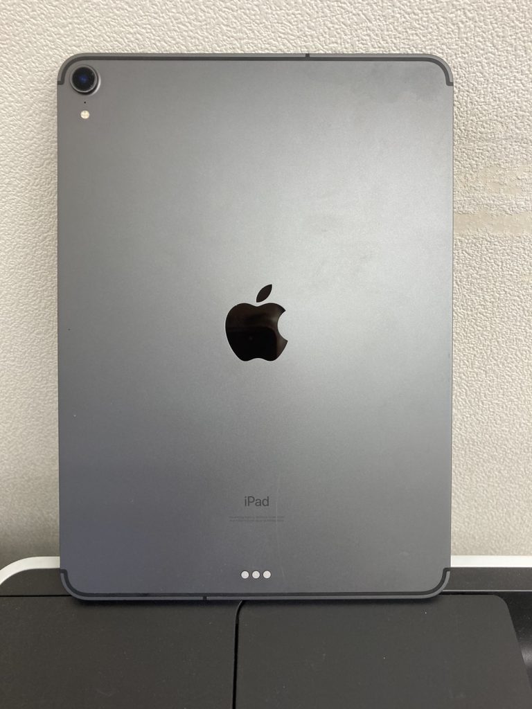 iPad Pro11　液晶不良　液晶割れ　液晶交換　画面割れ　画面交換　修理　新宿