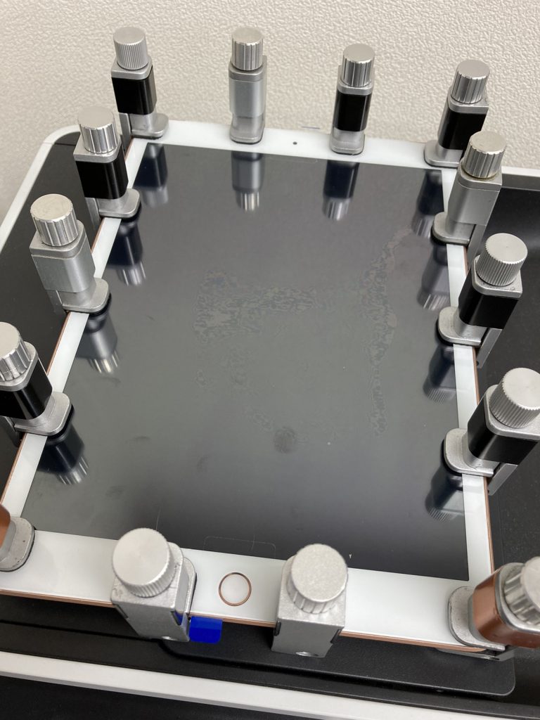 iPad7(2019)　ガラス割れ　画面割れ　ガラス交換　画面交換　デジタイザー交換　修理　新宿