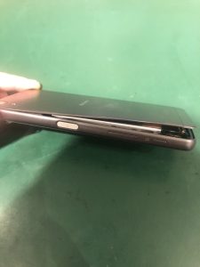 Xperia X Performance バッテリー膨張 COCO東急プラザ蒲田