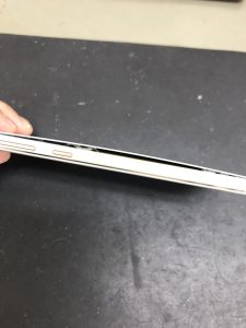HUAWEI P10 lite バッテリー膨張 COCO東急プラザ蒲田