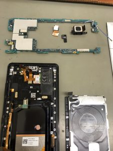 Xperia XZ3 分解 横浜ビブレ