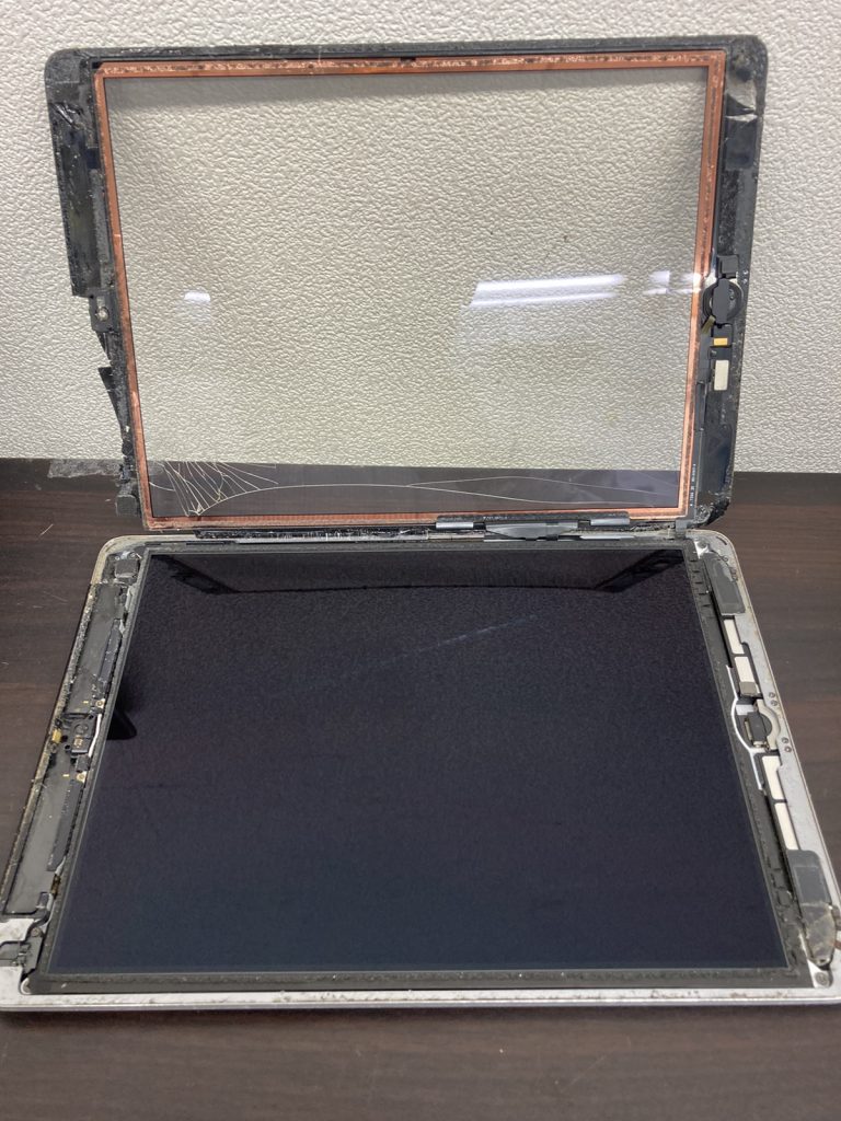 iPad 5　ガラス割れ　ガラス修理　ガラス交換　画面割れ　画面修理　画面交換　修理　新宿