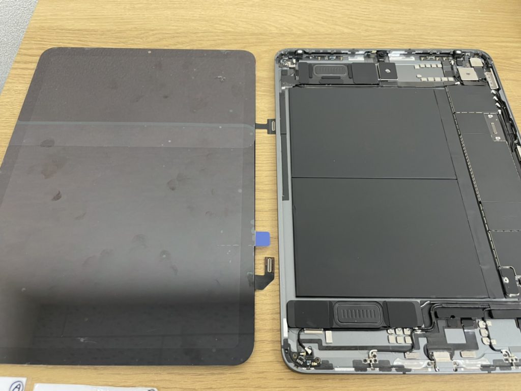 iPadAir4 画面割れ 即日修理 新宿