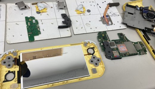【Nintendo Switch lite】液晶不良の液晶交換修理実績（新宿店）