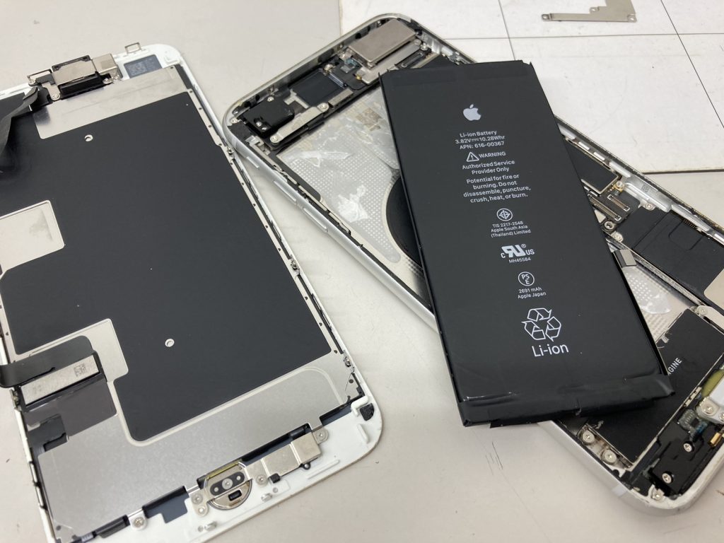 iPhone8Plus　バッテリー劣化　バッテリー交換　修理　新宿