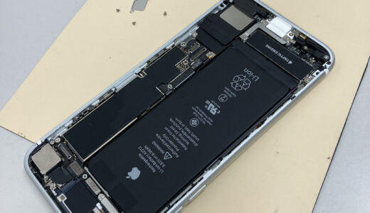 【iPhoneSE 第2世代】劣化したバッテリーの交換修理（新宿店）