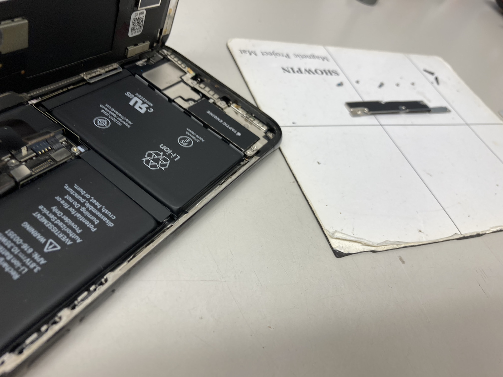 iPhone X 256GB 画面一部表示不良 カメラ不良 ジャンク iPhoneXSMAX画面表示不良修理を承りました！ | iPhone修理アイサポ