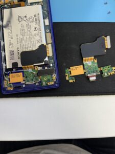 【Xperia1】充電ドックの交換修理実績（八王子店）