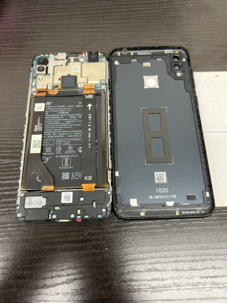ZenFone Max(M2)(ZB633KL)　画面割れ　画面交換　画面修理　修理　新宿