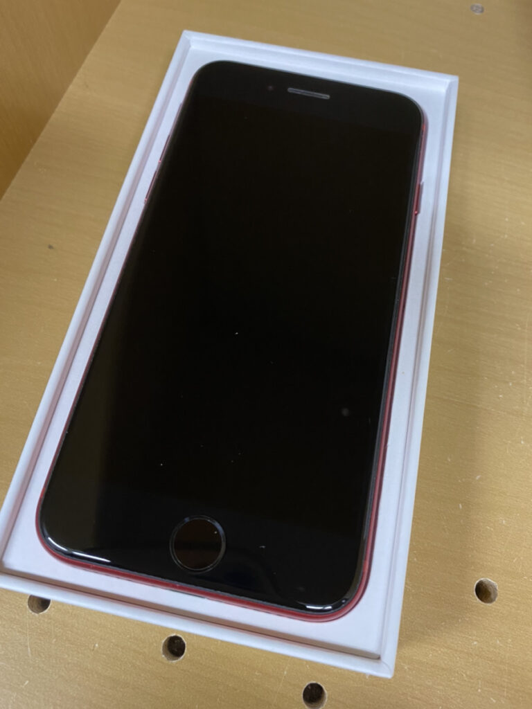 iPhone(アイフォン)8　画面割れ　画面修理　画面交換　修理　新宿