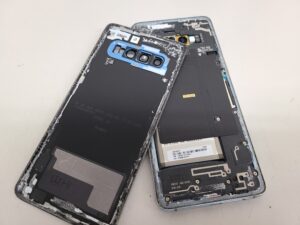 Galaxy S10 画面割れ 交換修理【新宿南口店】