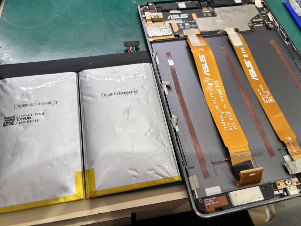 ZenPad 3s 10 LTE バッテリー交換修理【COCO東急プラザ蒲田店