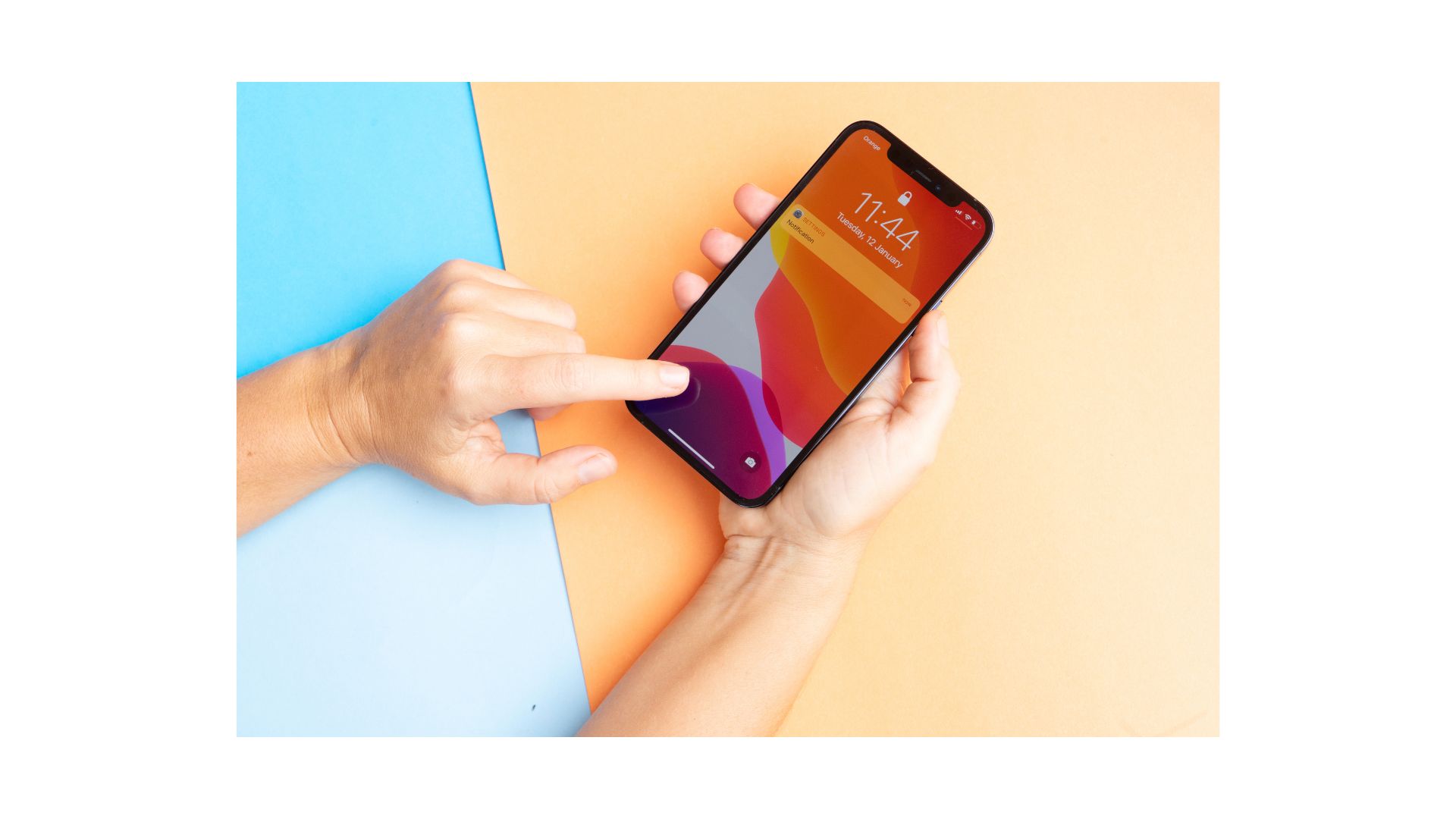 iPhone14が水没したらどうする？水没マークの位置と4つの修理方法を解説
