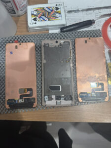 GALAXY S21 5G画面交換修理【COCOスマホソニック錦糸町PARCO店】