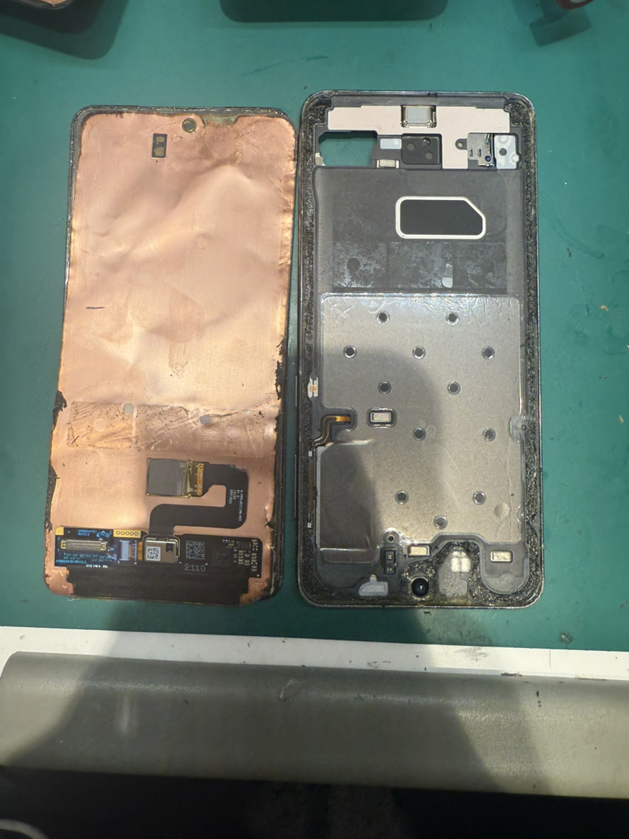 Galaxy S21 5G画面交換修理【COCOスマホソニック錦糸町PARCO店】