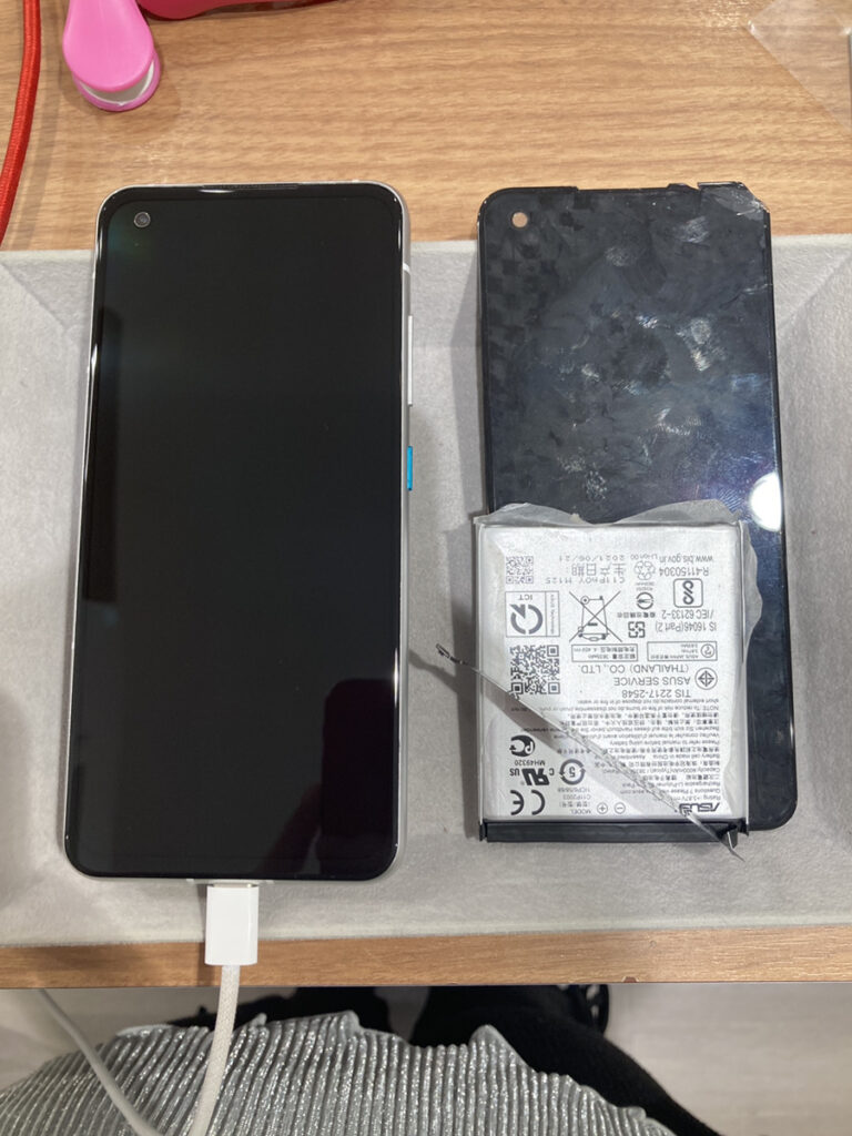 zenfone8画面、バッテリー交換修理【COCOスマホソニック錦糸町