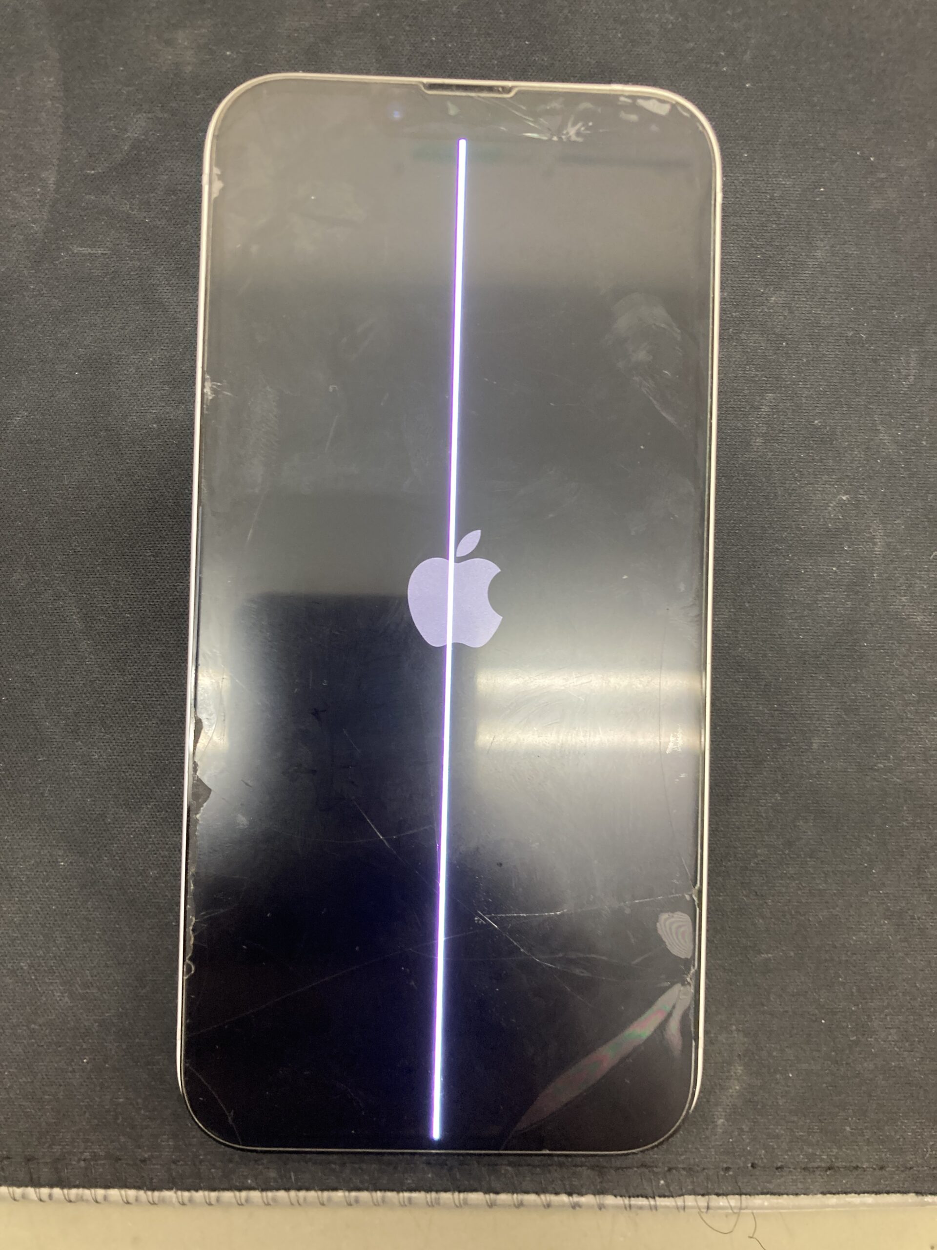 iPhone 13 画面交換修理 【スマホソニック八王子店】