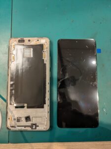 Xiaomi POCO X7 Pro の画面交換修理を行いました！